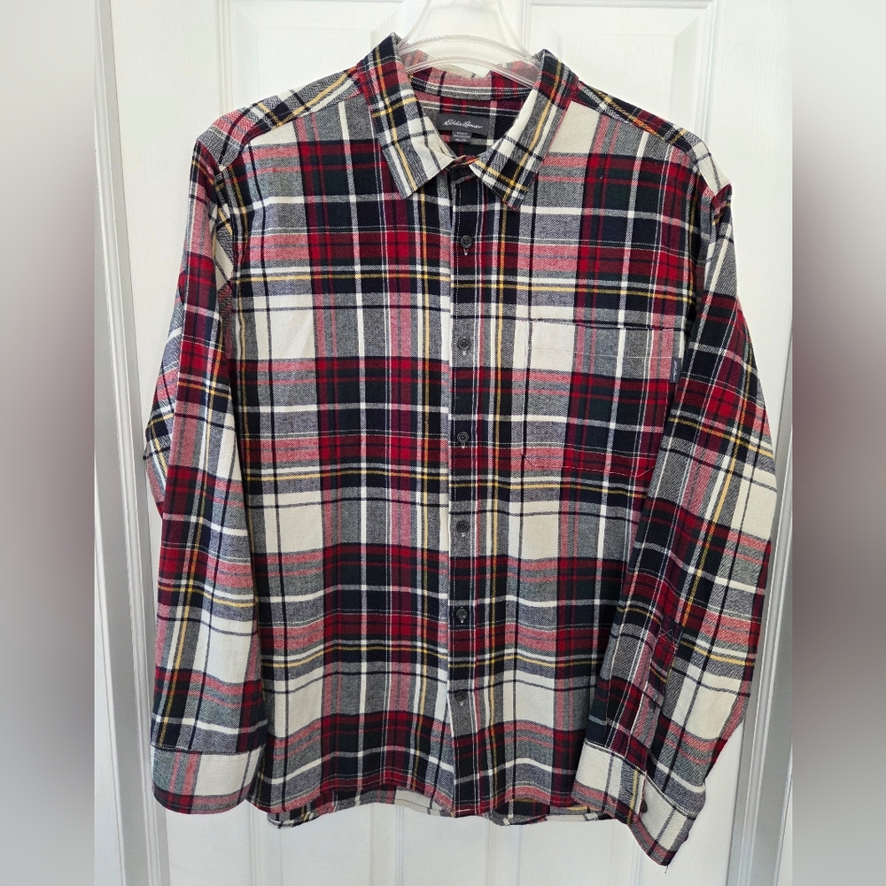 Eddie Bauer Men’s XXL Plaid Flannel Shirt Red Black Gorpcore Cabin